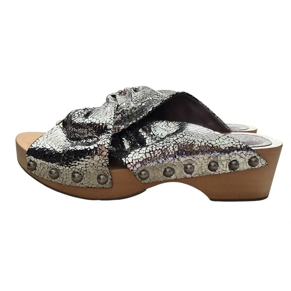 Kelsi Dagger Metallic Silver Crackle Brooklyn Clog 5.5